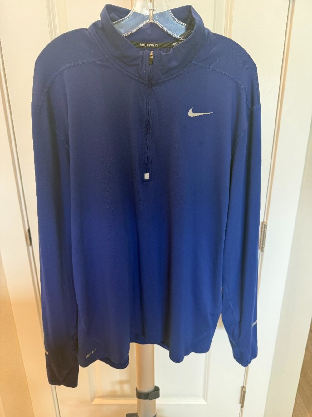 Bright blue Nike Element 1/2 ZIP Dri-Fit XL
